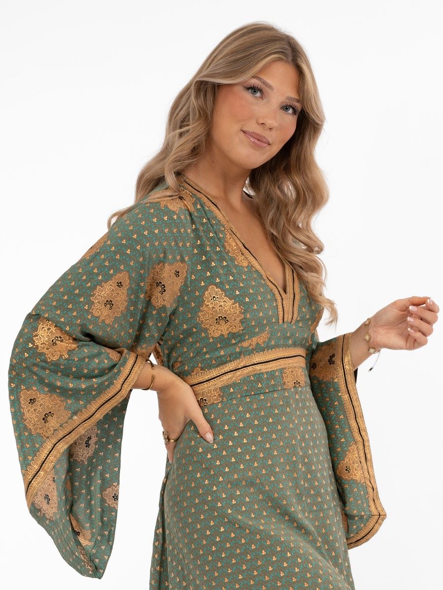 Capri Collection, Ayla Mekko