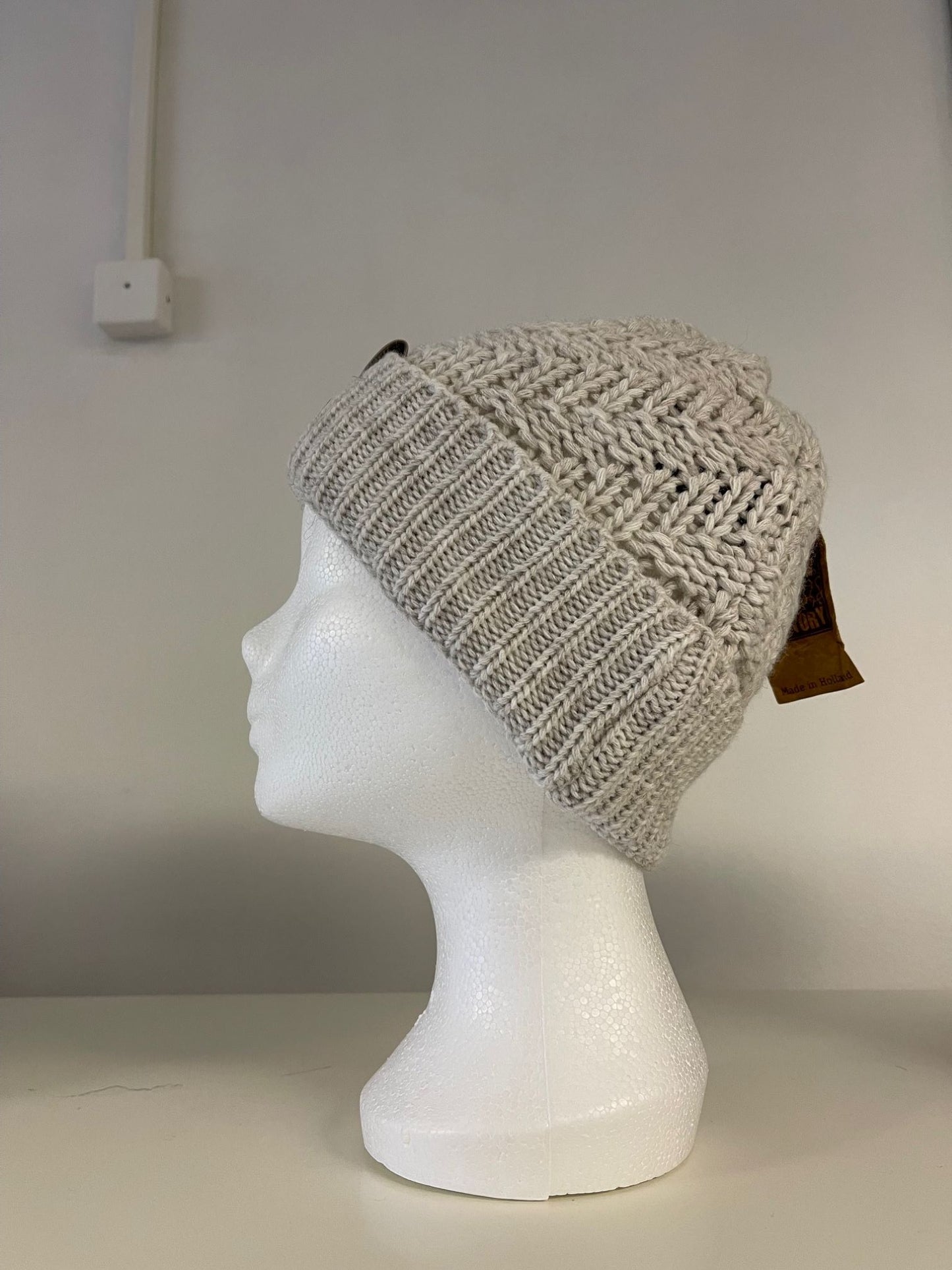 Knit Factory, Pipo