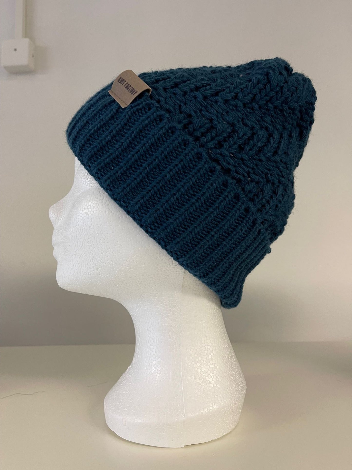 Knit Factory, Pipo