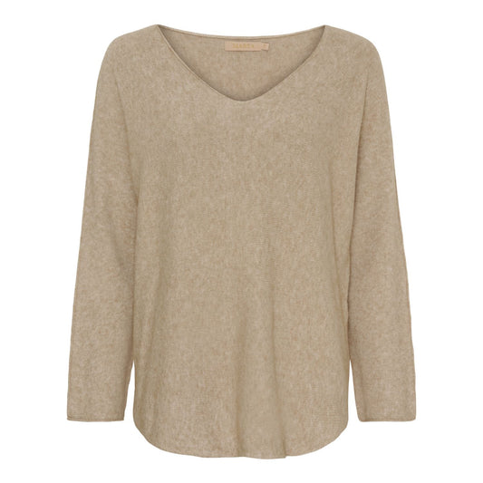 Marta du Chateau, Celina Neule