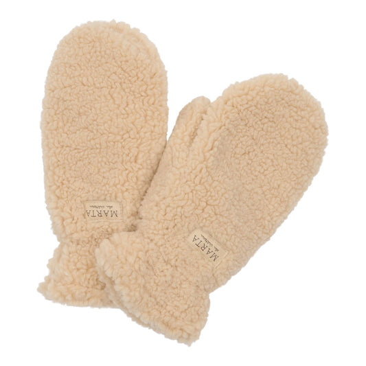 Marta du Chateau, Lapaset