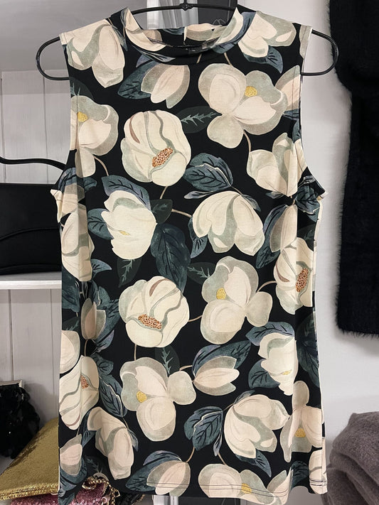 Niccolei, Kukka Toppi