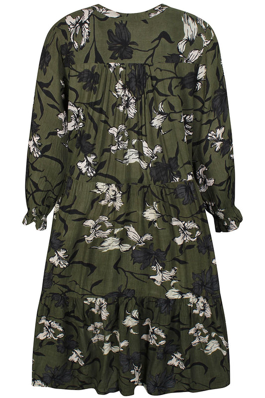 Ze-Ze, Anabella Tunikamekko