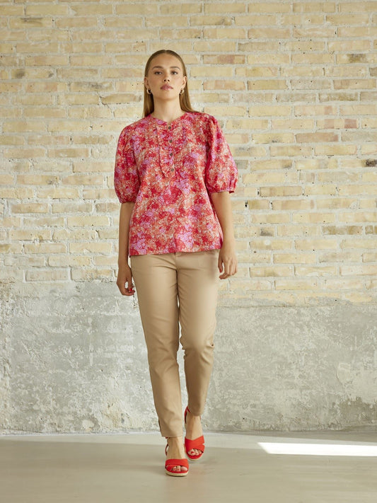 Ze-Ze, Katlen Pusero