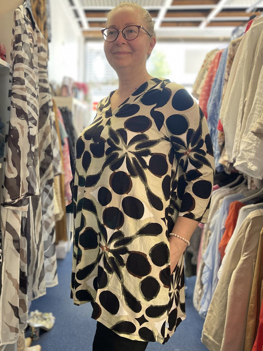 Zhenzi, Tunika Octa 906