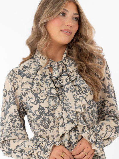Capri Collection, Antoinette Pusero