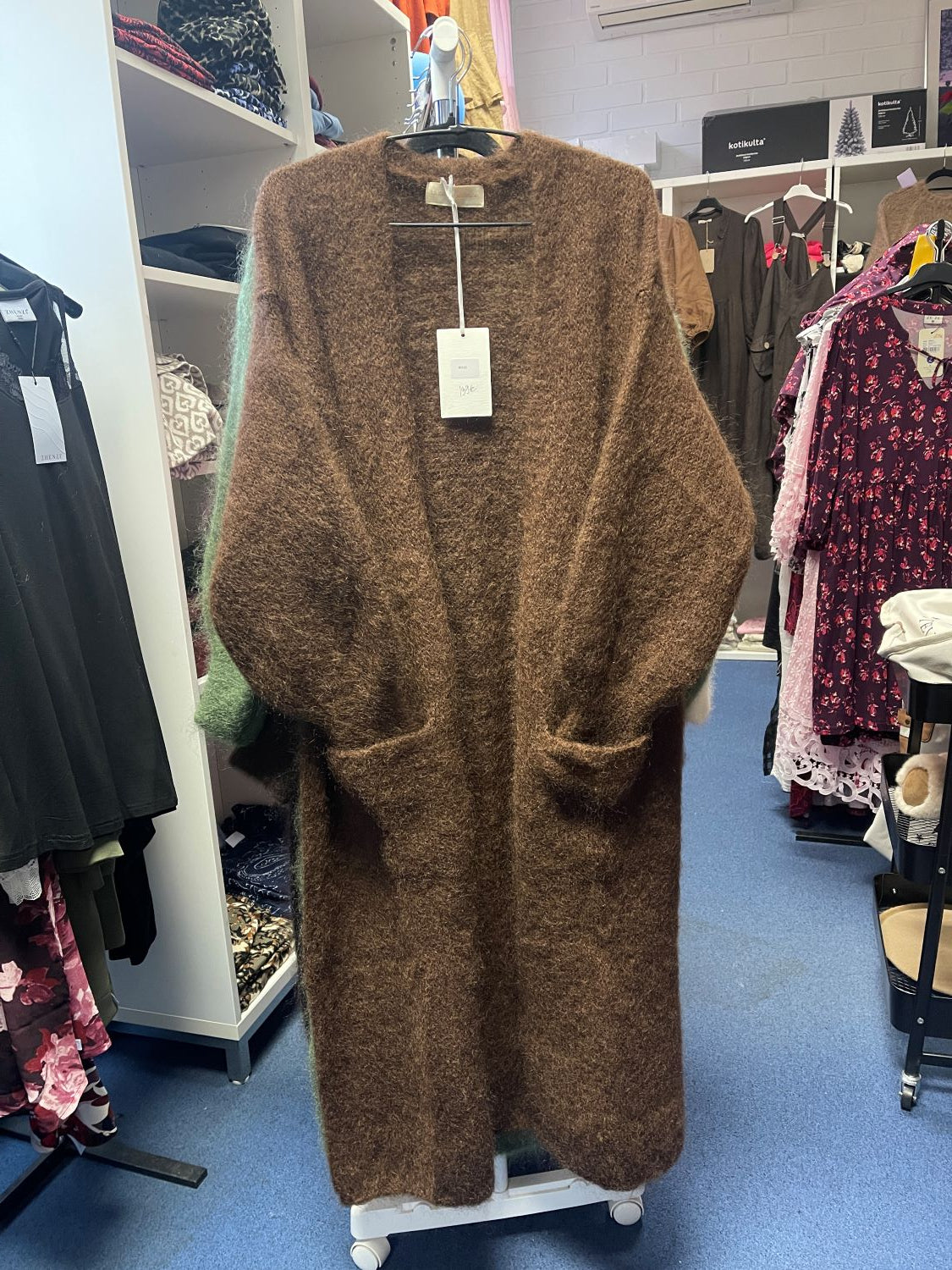 Mohair Neuletakki, Usva