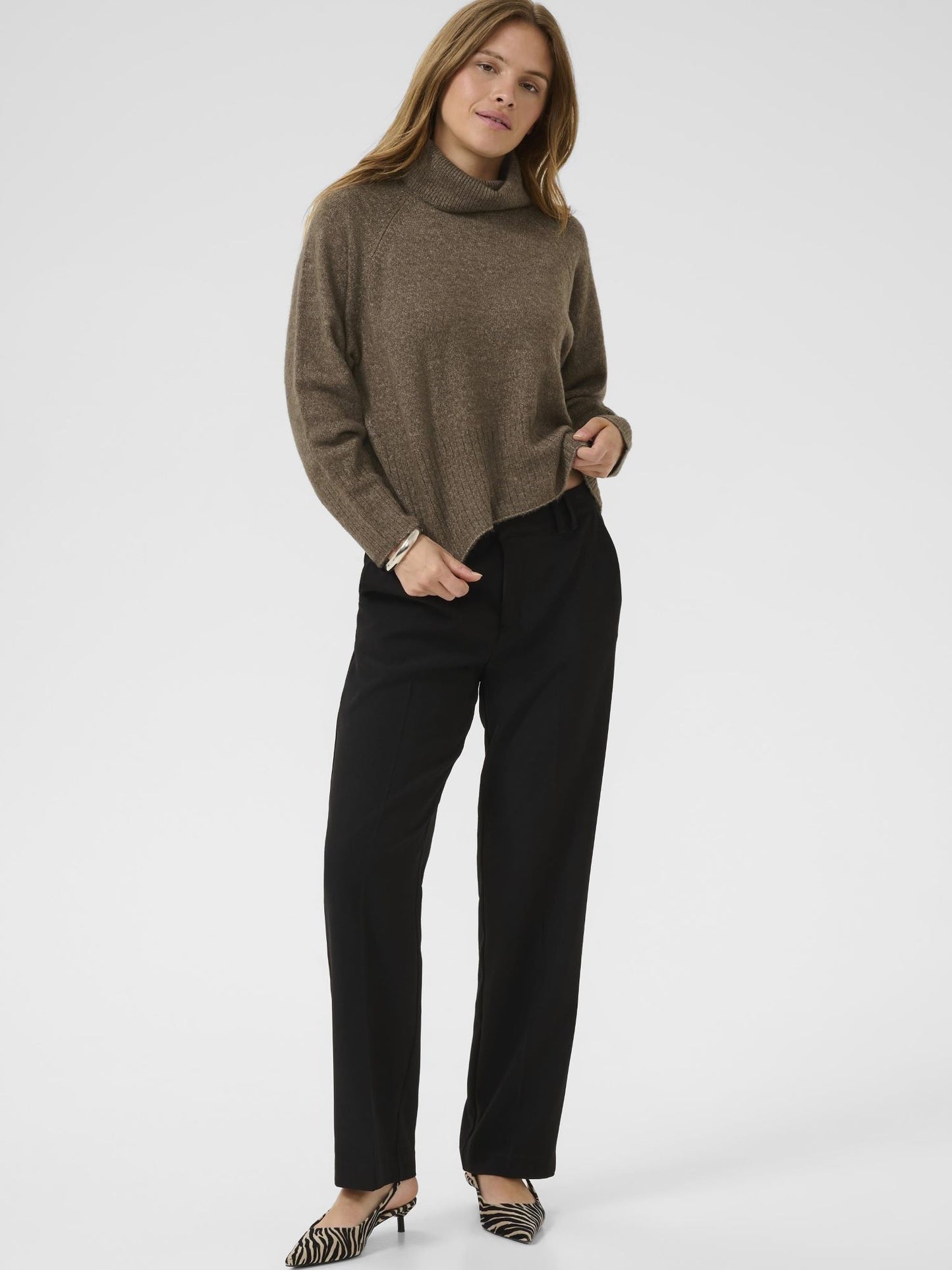 Kaffe, Erin Rollneck