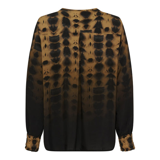 Marta du Chateau, Mayra Pusero